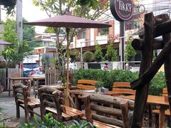-Tikky Cafe