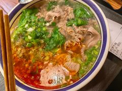 -云阿蛮云南生烫牛肉米线(奉贤路店)