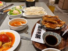 -海底捞火锅(新松江路生日主题店)