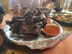 康巴汉子-松赞拉萨林卡酒店