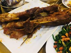 烤羊腿-疆域美食