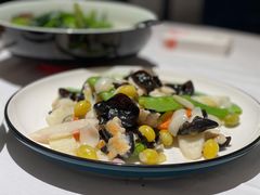 鲜百合煎酿木耳-花城苑广府菜(侨鑫店)