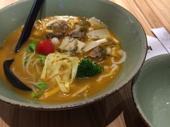 特制雪菜牛腩面-陳八两面家(滨江天街店)
