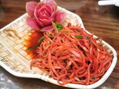 酸萝卜炒牦牛肉-吉祥圣雪藏餐