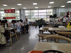 大堂-财经大学学生公寓食堂