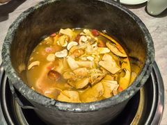-野·大山里野生菌石锅土鸡(益田假日店)