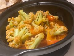 番茄焖有机花菜-维园悦谱·海派家常菜(乌鲁木齐南路店)