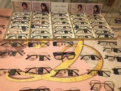 -肆兮眼镜·蔡司·徕卡战略合作店(大坪店)