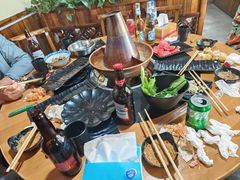 -果松木炭酸菜铜火锅·外婆参鸡汤