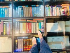 -钟书阁(松江泰晤士小镇店)