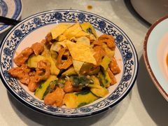-鲁菜根·泰山菜(泰山店)