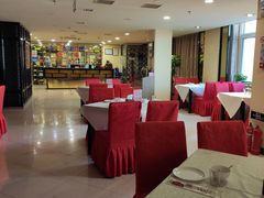 大堂-金杏·粘卷子 烤鸭 农家菜