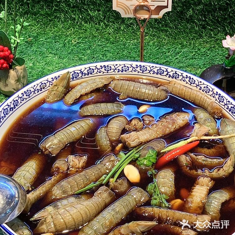 这家潮州菜好赞！就在拱北口岸耶！海鲜好新鲜！