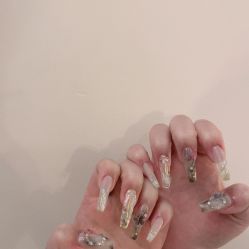 -Fanni美甲美睫皮肤管理