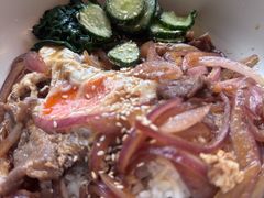 寿喜烧牛肉饭-wagas(暖山店)