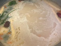 -湊湊火锅·茶憩(打浦桥日月光店)