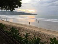 -巴厘岛洲际酒店池畔餐厅(InterContinental Bali Resort)