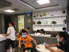 -华莱士·全鸡汉堡(沙井博岗店)