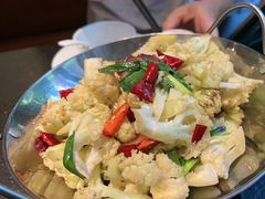 -万重锦·人文川菜馆(骡马市店)