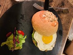 -HIGH FIVE哈福手工汉堡(桂林路店)