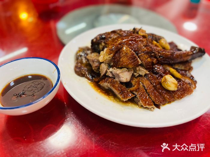 大岭山烧鹅基正宗大岭山荔枝柴烧鹅图片