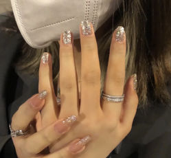 -七月美睫 美甲