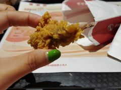 -肯德基(中纬店)