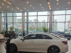 -天津波士信达奔驰4S店(卫津南路店)