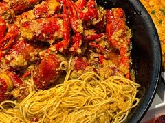 -靓虾二哥长沙地标小龙虾(五一广场店)