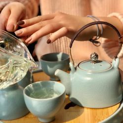 -Hello Lady发型设计