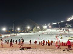 -中旅松花湖滑雪场