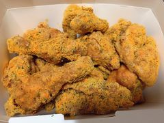 -BHC炸鸡(明洞总店)