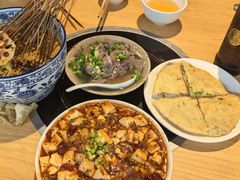-大众跷脚牛肉馆·非遗传承单位(峨眉山店)