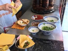 -曾笼笼牛肉饼