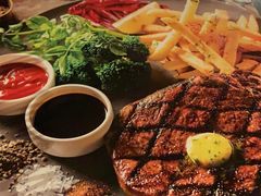 -WOLFGANG PUCK KITCHEN & BAR(迪士尼小镇店)