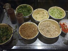 -拈签一笑黄牛肉辣卤串串