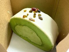 一起开心果瑞士卷-星巴克(北京远大路金源燕莎店)