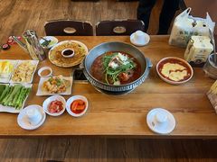 -喇喇排骨火锅·传统韩式脊骨汤(望京西园总店)