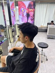 -藤野造型烫发染发