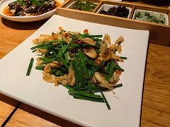 -渝半城经典川粤菜(重庆天地店)
