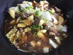 -粘豆包柴火铁锅炖