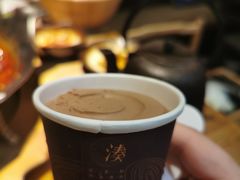 -湊湊火锅·茶憩(杭州湖滨银泰in77店)