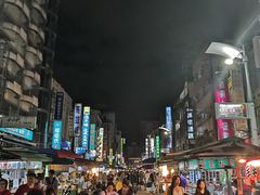 -六合夜市