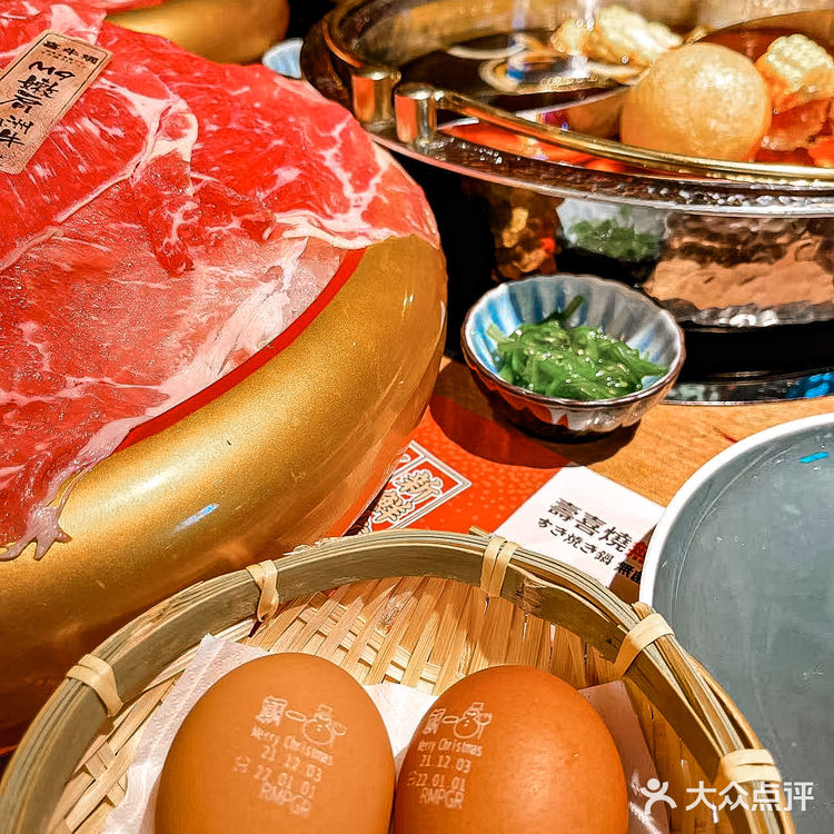 快来喜牛锅🐂品尝暖暖的寿喜锅呀‼️