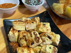 -乔岩保应烧烤店