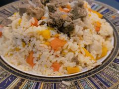 -伊带伊路新疆美食府(呼家楼店)