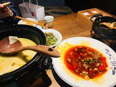 -九锅一堂酸菜鱼(新南凯德直营店)