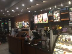 -星巴克(上海虹桥新天地二店)