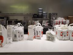 -喜茶(杭州滨江宝龙店)