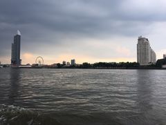 -阿瓦尼河滨曼谷酒店